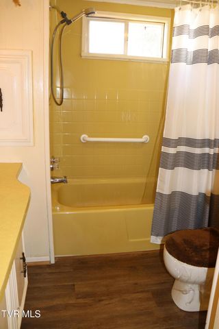 154 Old Stone Drive, Clintwood, VA 24228