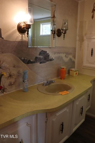 154 Old Stone Drive, Clintwood, VA 24228