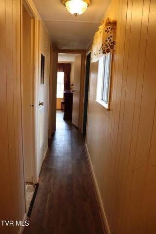 154 Old Stone Drive, Clintwood, VA 24228