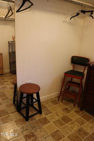 154 Old Stone Drive, Clintwood, VA 24228