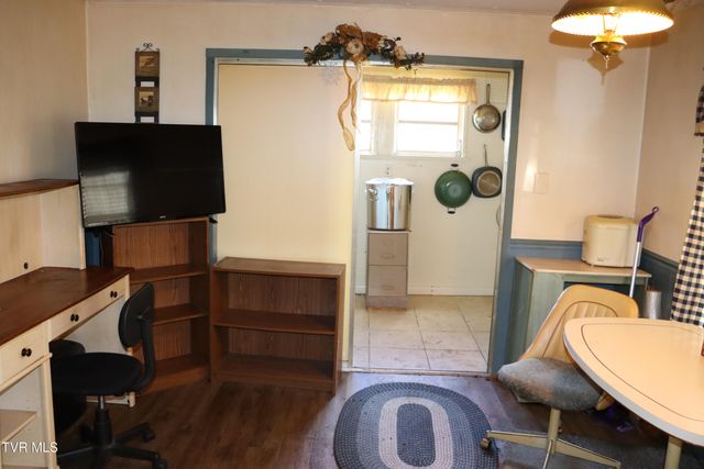 154 Old Stone Drive, Clintwood, VA 24228