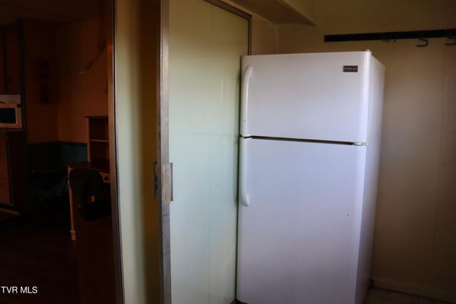 154 Old Stone Drive, Clintwood, VA 24228