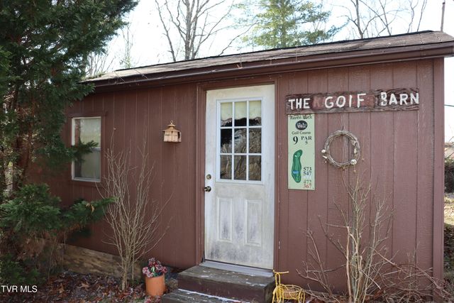 154 Old Stone Drive, Clintwood, VA 24228