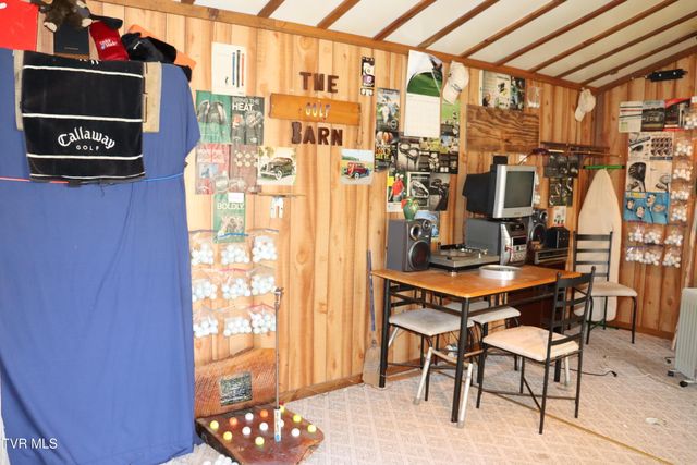 154 Old Stone Drive, Clintwood, VA 24228