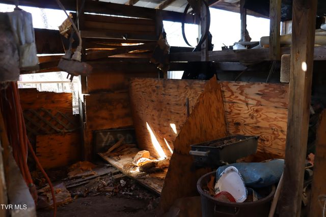 154 Old Stone Drive, Clintwood, VA 24228