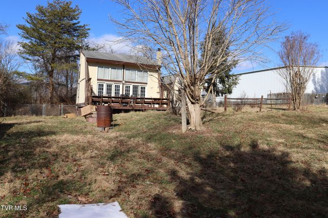 154 Old Stone Drive, Clintwood, VA 24228