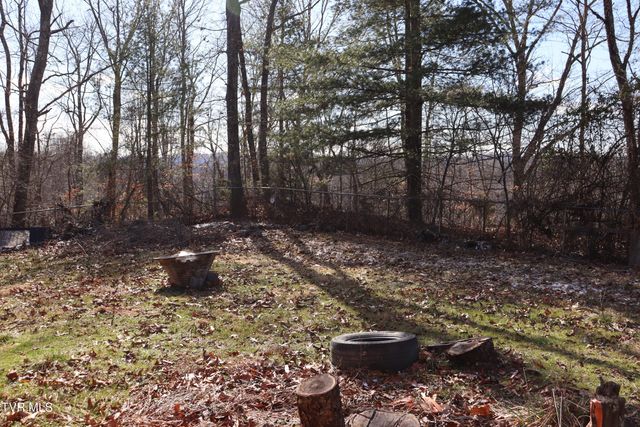 154 Old Stone Drive, Clintwood, VA 24228