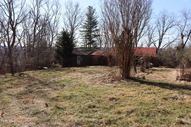 154 Old Stone Drive, Clintwood, VA 24228