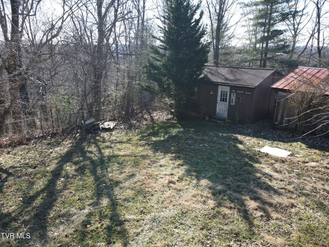 154 Old Stone Drive, Clintwood, VA 24228