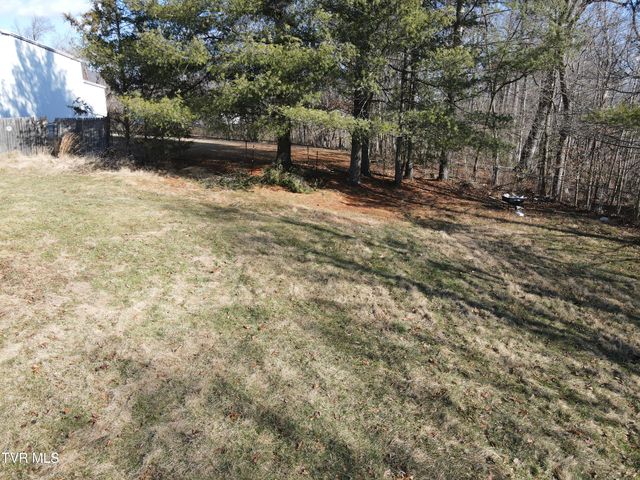 154 Old Stone Drive, Clintwood, VA 24228