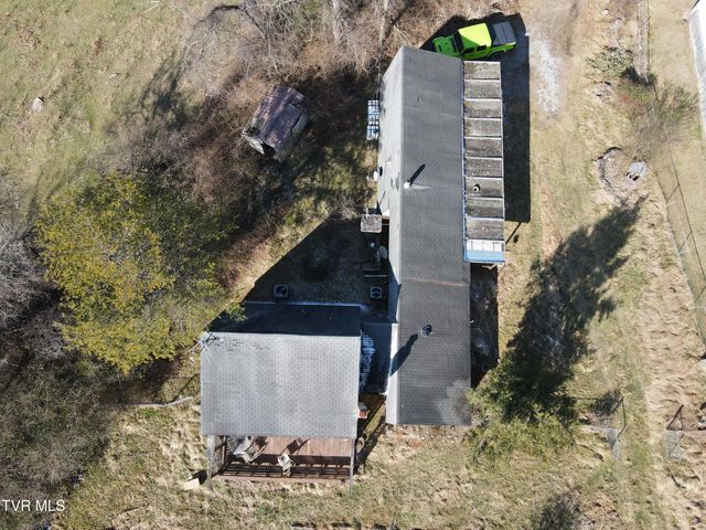 154 Old Stone Drive, Clintwood, VA 24228