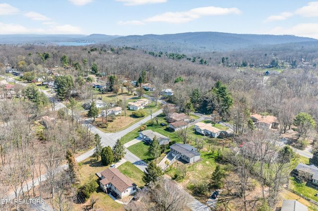 260 Rugby Rd, Crossville, TN 38558