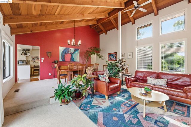 23195 Seminole Dr., Columbia, CA 95310