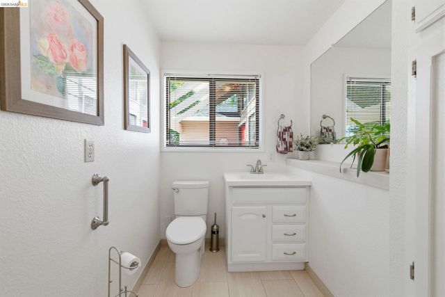 23195 Seminole Dr., Columbia, CA 95310