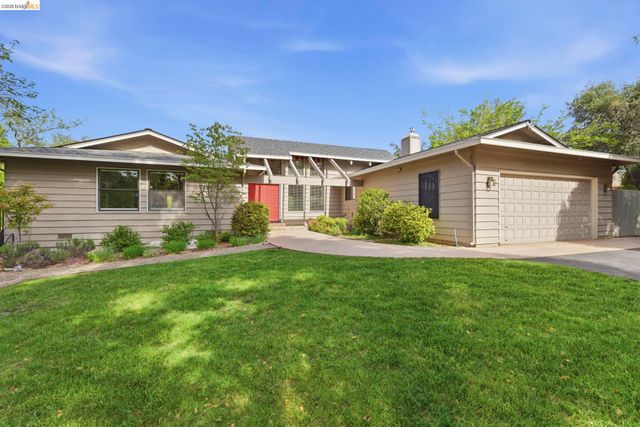 23195 Seminole Dr., Columbia, CA 95310