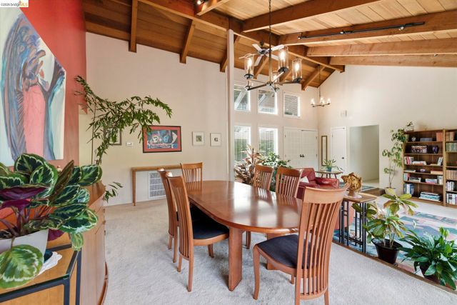 23195 Seminole Dr., Columbia, CA 95310
