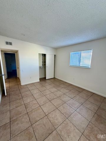 3508 Sampson Court B, Bakersfield, CA 93309