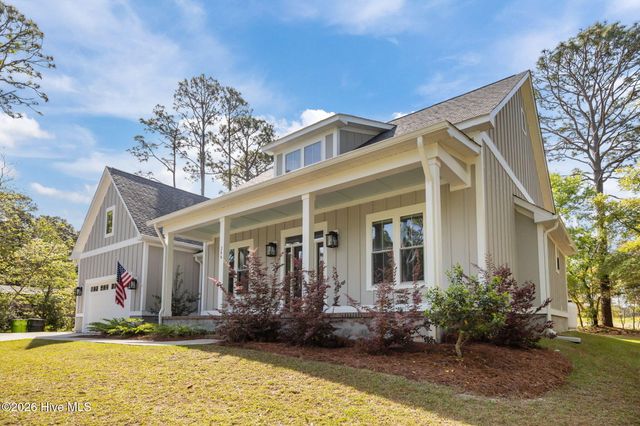 286 Star Hill Drive, Cape Carteret, NC 28584