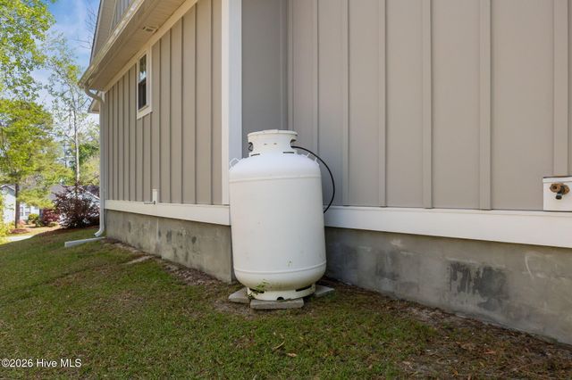 286 Star Hill Drive, Cape Carteret, NC 28584