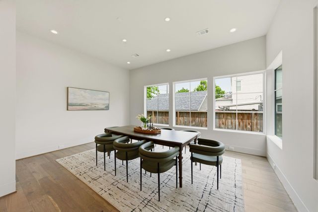 2015 Harvard Street, Houston, TX 77008