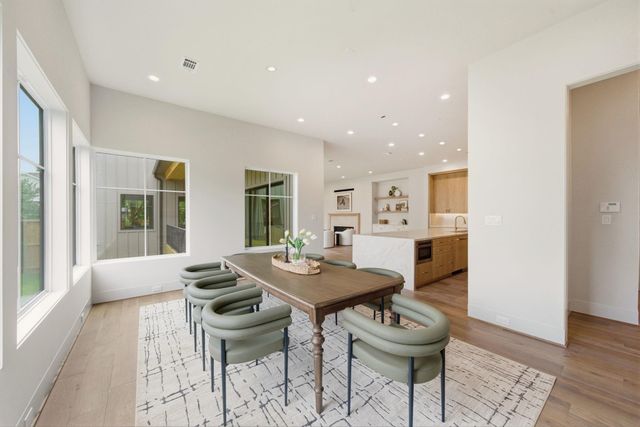 2015 Harvard Street, Houston, TX 77008