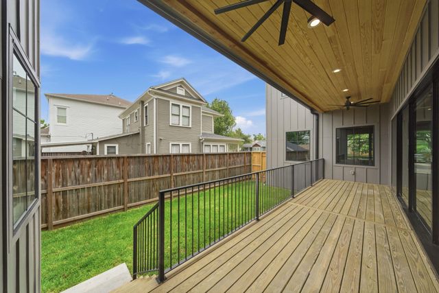 2015 Harvard Street, Houston, TX 77008