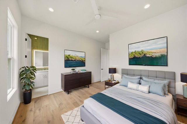 2015 Harvard Street, Houston, TX 77008