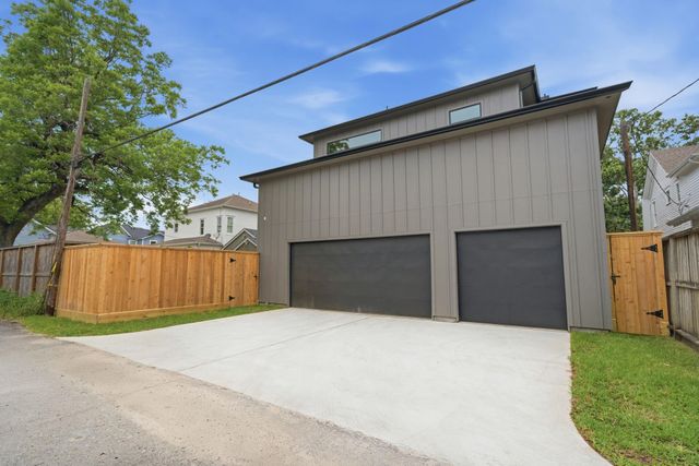 2015 Harvard Street, Houston, TX 77008