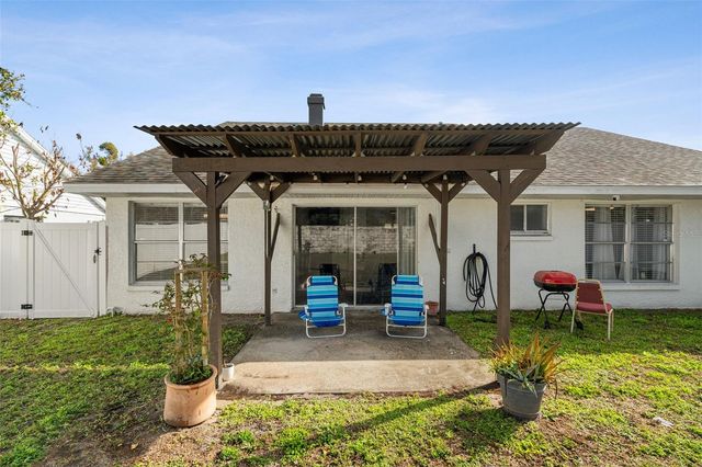 8706 OSAGE DRIVE, Tampa, FL 33634