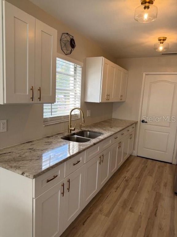 Image 6 of property listing at 8706 OSAGE DRIVE, Tampa, FL 33634