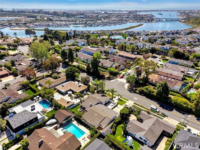 1112 Westcliff Drive, Newport Beach, CA 92660