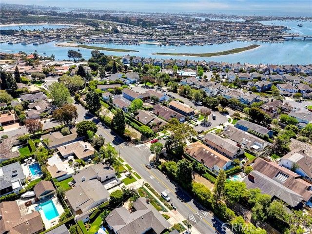 1112 Westcliff Drive, Newport Beach, CA 92660