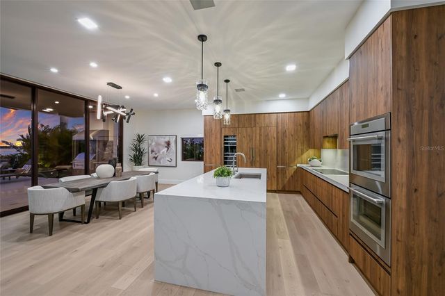 635 MOURNING DOVE DRIVE, Sarasota, FL 34236