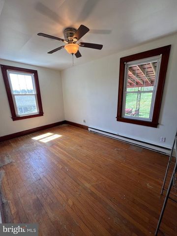 128 FRICK AVE, Waynesboro, PA 17268