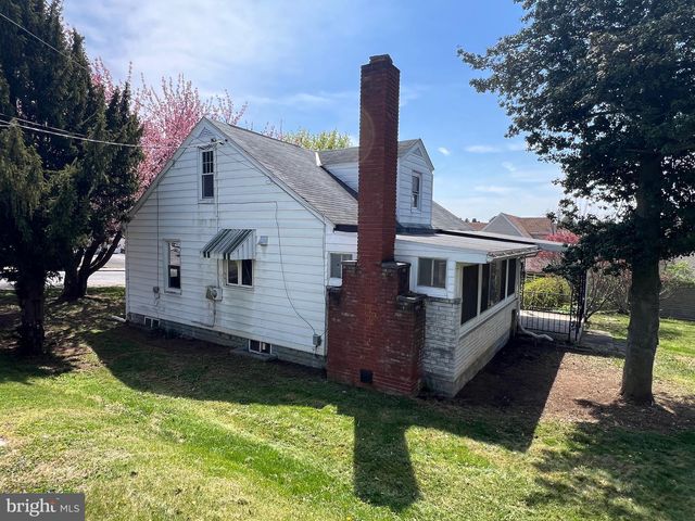 128 FRICK AVE, Waynesboro, PA 17268