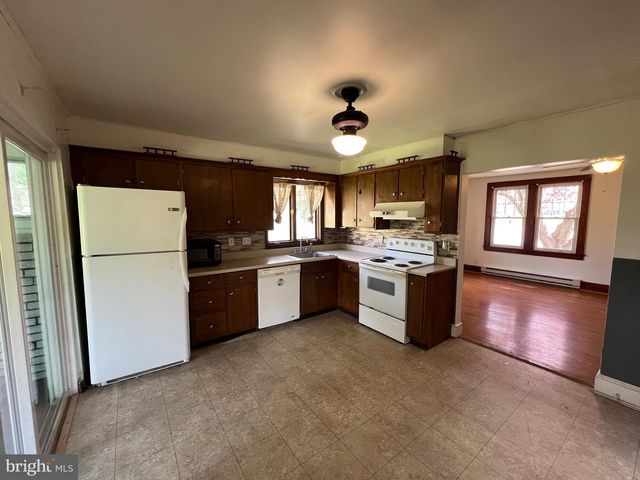128 FRICK AVE, Waynesboro, PA 17268