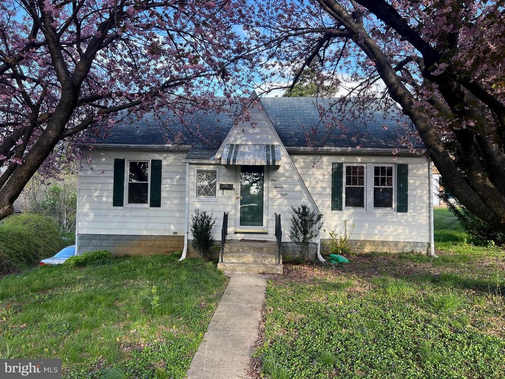 128 FRICK AVE, Waynesboro, PA 17268
