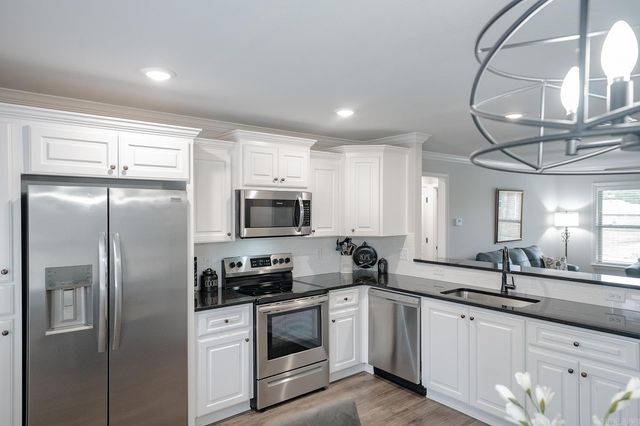 606 Macy Ln, Beebe, AR 72012