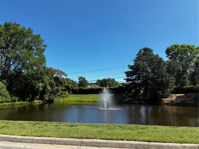 710 Willow Green CT, Chesapeake, VA 23320