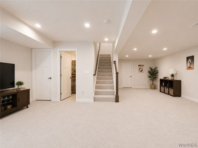 189 Sandstone Circle, Grand Island, NY 14072