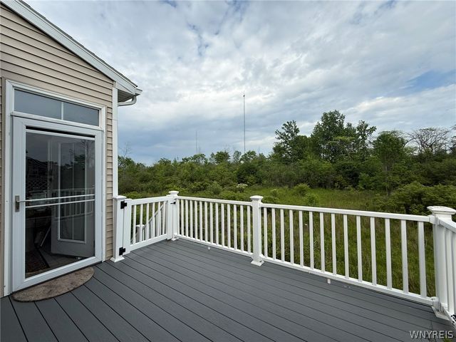 189 Sandstone Circle, Grand Island, NY 14072