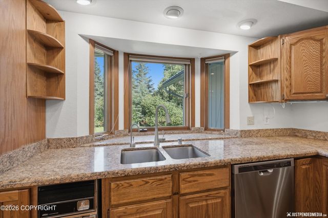 6700 Marquez Circle, Anchorage, AK 99516