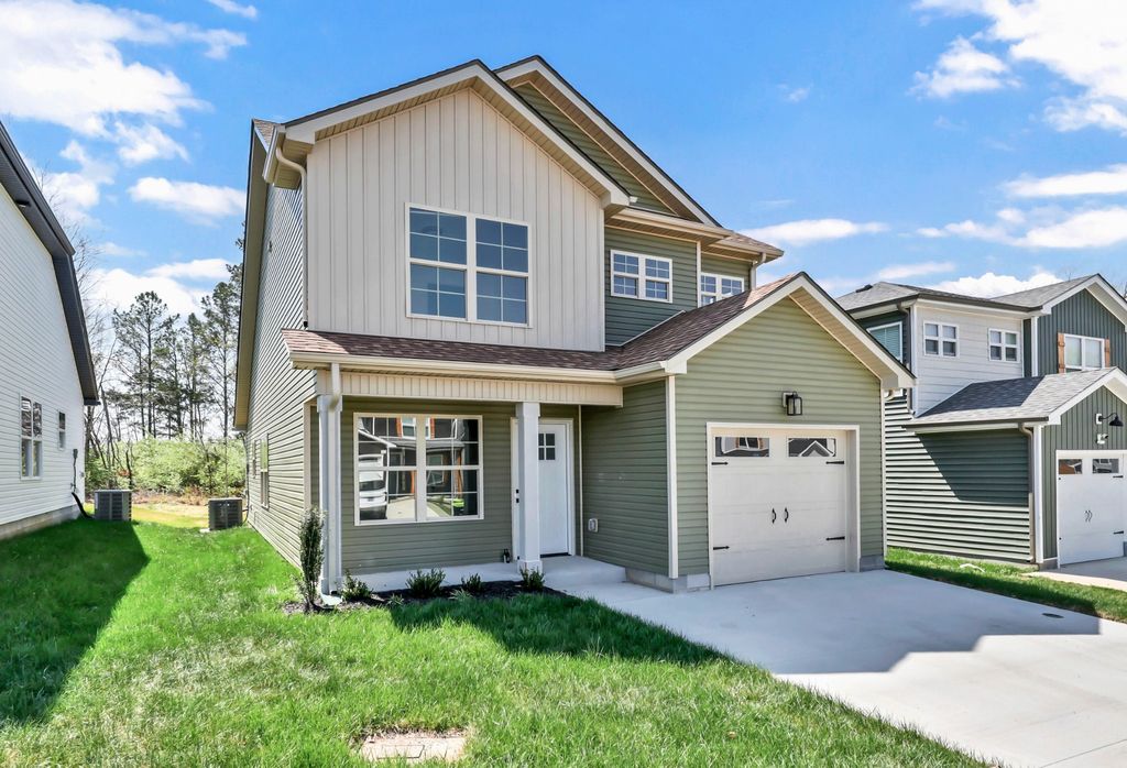 221 Quarry Overlook Way, Clarksville, TN 37043