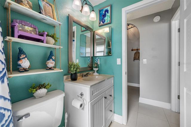 8713 IMPERIAL COURT, Tampa, FL 33635