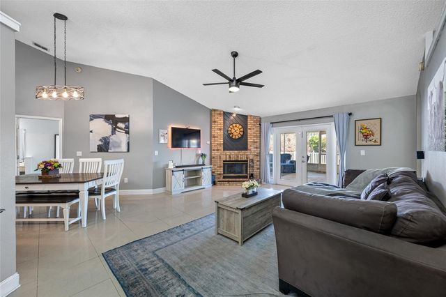 8713 IMPERIAL COURT, Tampa, FL 33635