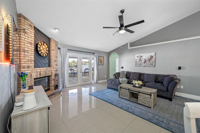 8713 IMPERIAL COURT, Tampa, FL 33635