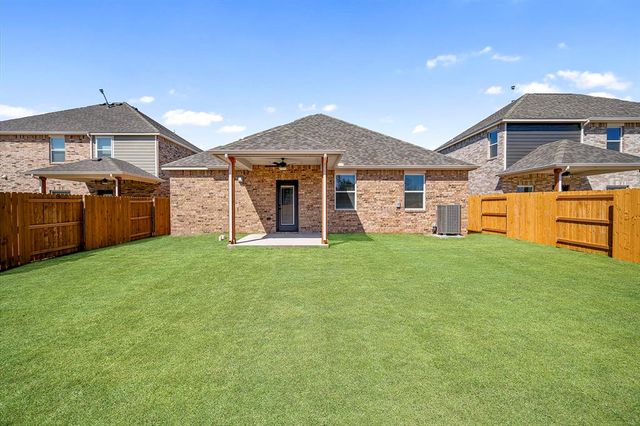 11909 SW 30th Street, Yukon, OK 73099