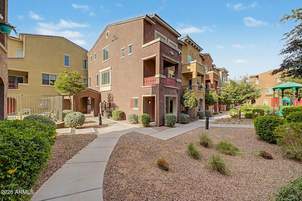 240 W JUNIPER Avenue 1116, Gilbert, AZ 85233 — photo 2