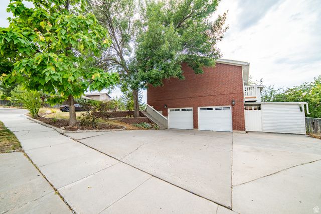 1941 E GUNTHER DR, Cottonwood Heights, UT 84121