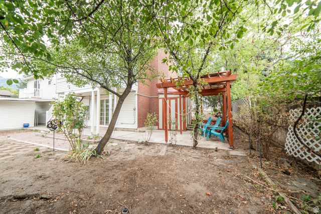 1941 E GUNTHER DR, Cottonwood Heights, UT 84121